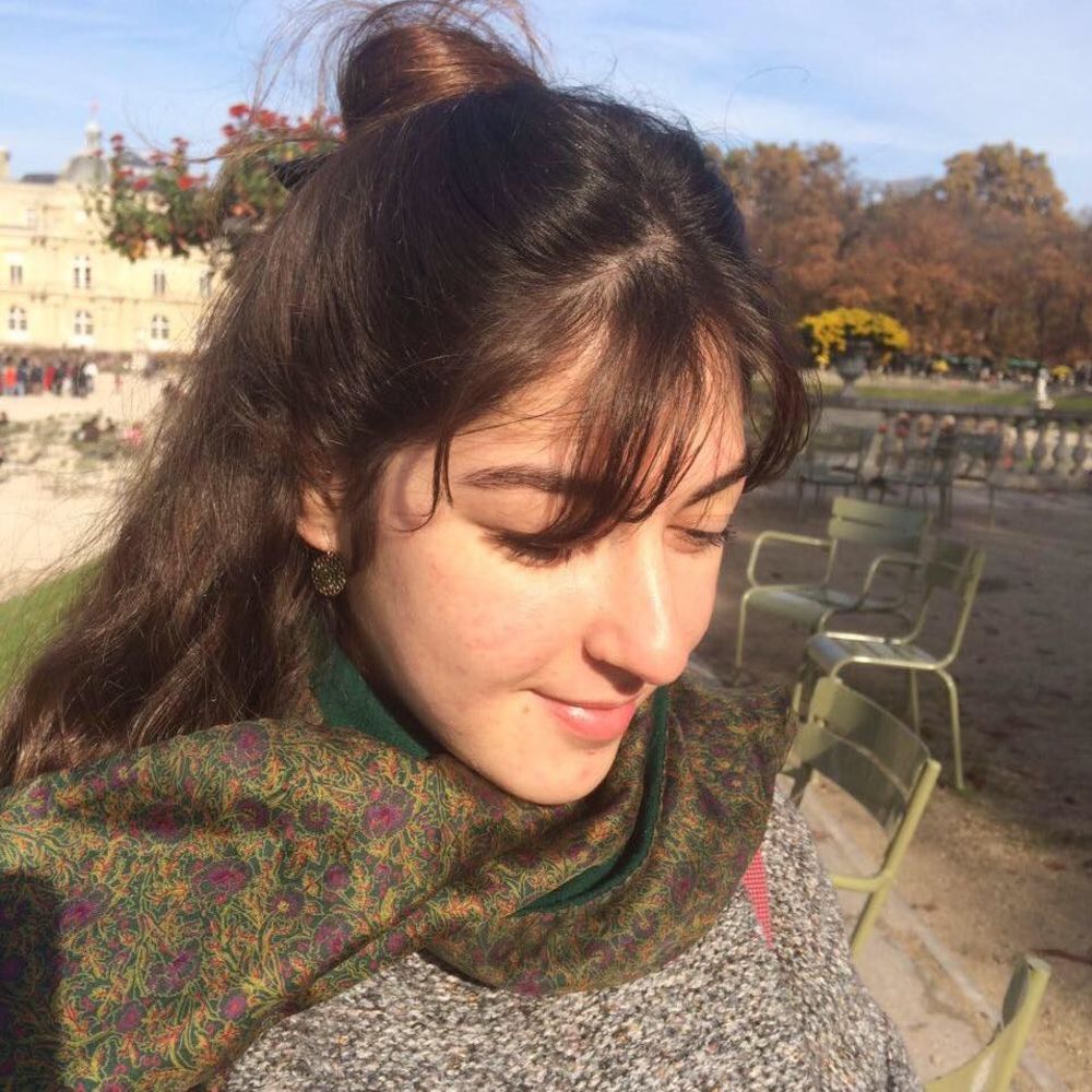 Meet your Posher, Shira